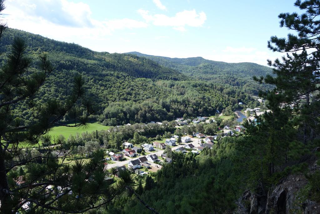 Residence Touristique Les Bouleaux Petit-Saguenay 外观 照片